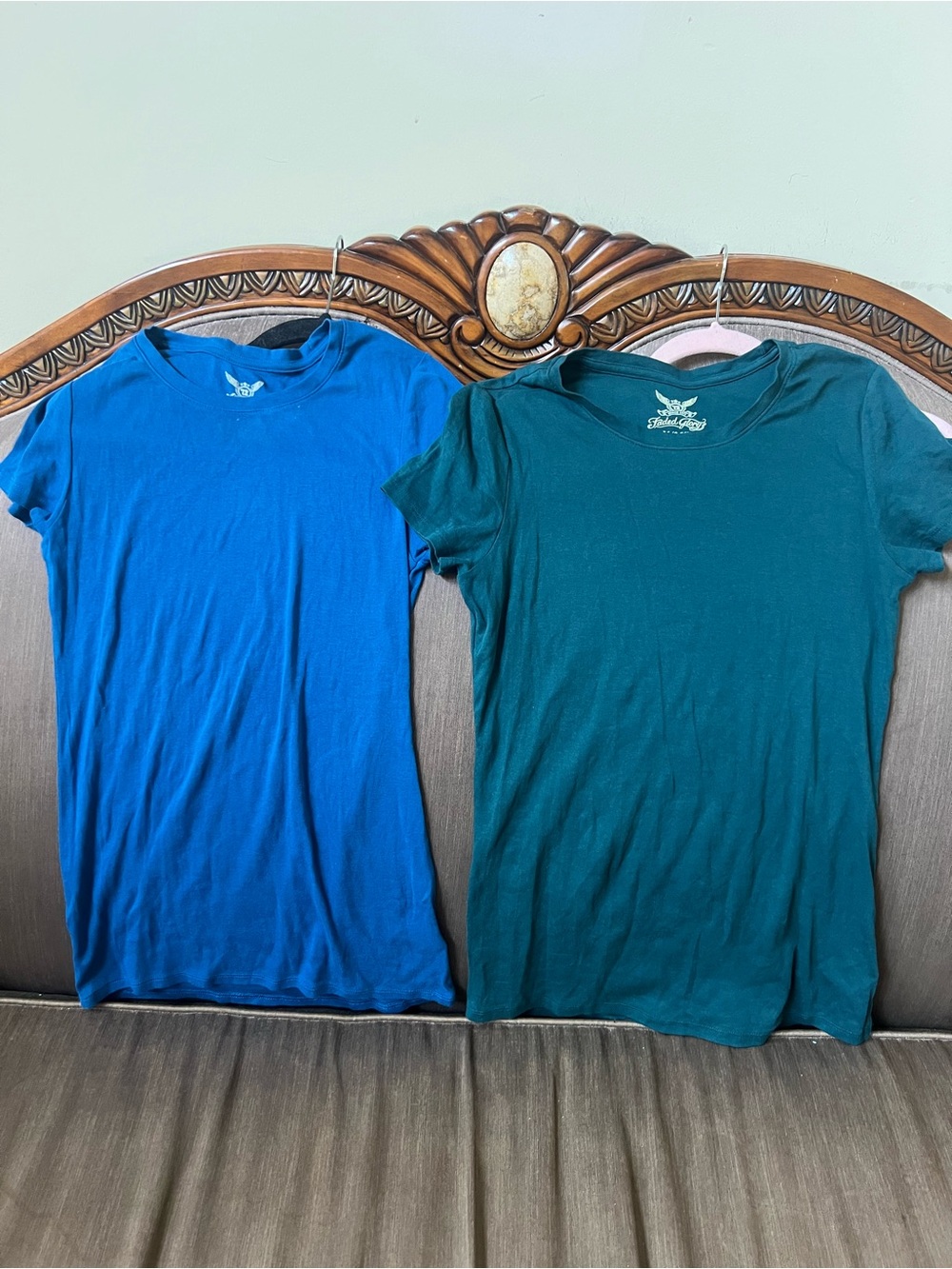 Faded Glory Blue and Teal Short Sleeve Crew Neck Tees